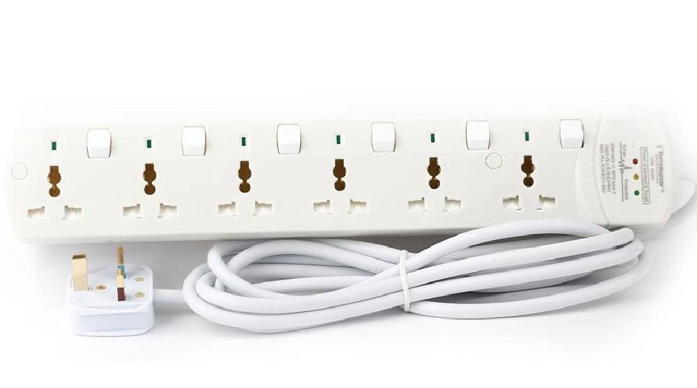6-Way Extension Socket – Power Strip with Switch (13A, White)